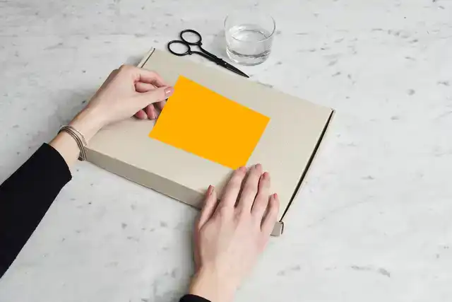ETIKET RILLPRINT 70X37MM FLUOROR 2400