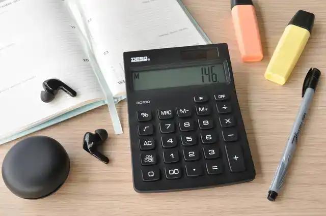 REKENMACHINE DESQ COMPACT ZWART