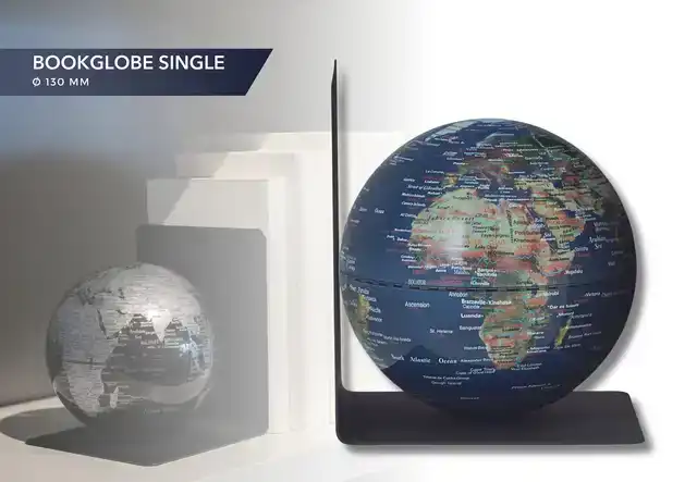 BOEKENSTEUN TROIKA MET MAGN GLOBE 13CM
