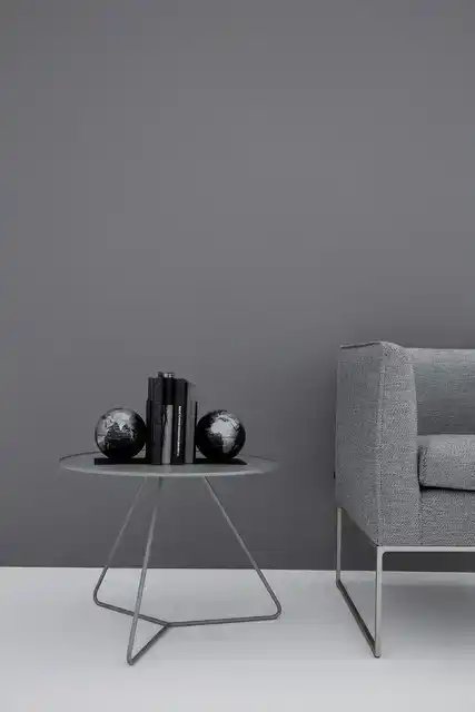 BOEKENSTEUN TROIKA MET MAGN GLOBES 13CM