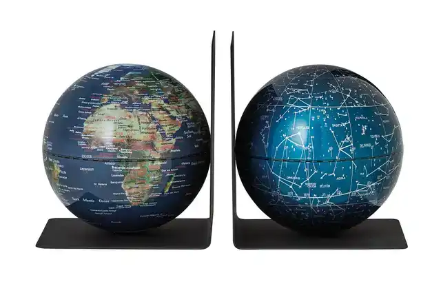 BOEKENSTEUN TROIKA MET MAGN GLOBES 13CM