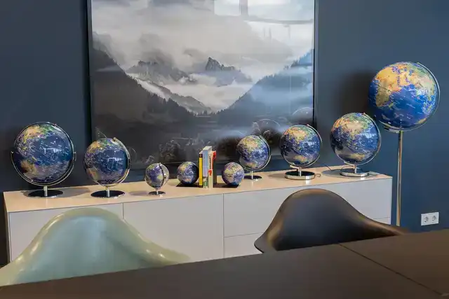 GLOBE TROIKA 20CM BLAUW-GROEN