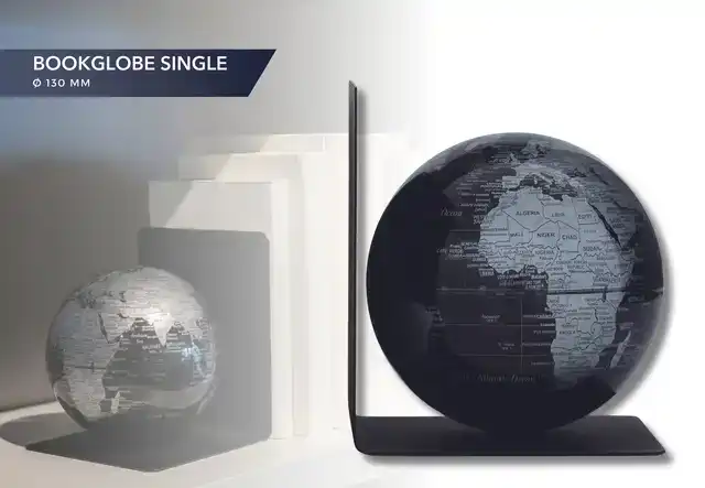 BOEKENSTEUN TROIKA MET MAGN GLOBE 13CM