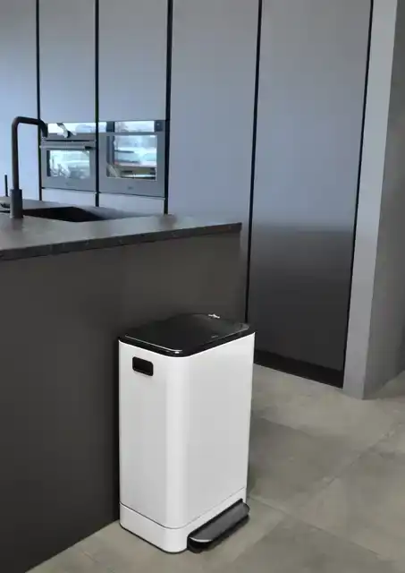 AFVALBAK DESQ PEDAALEMMER 40 LITER RVS
