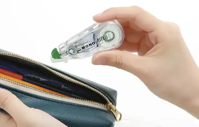 CORRECTIETAPETOMBOW MONO 4.2MMX10M 20ST