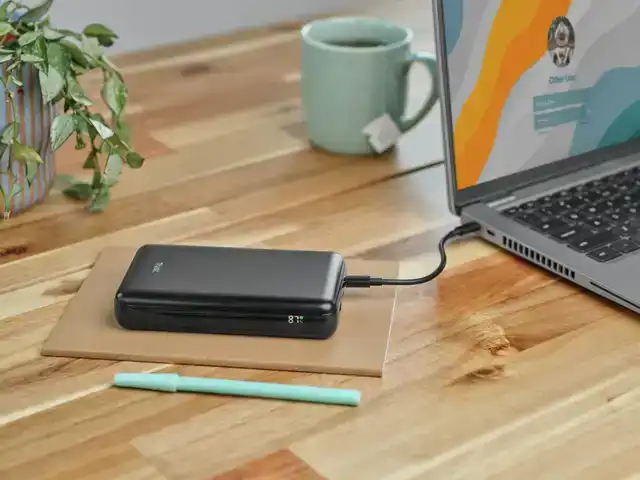 POWERBANK TRUST LARO LAPTOP 100W