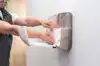HANDDOEKDISPENSER KATRIN KLEIN ZWART