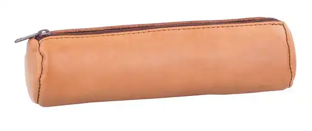PENNENETUI OXFORD 22X6CM LEER ROND