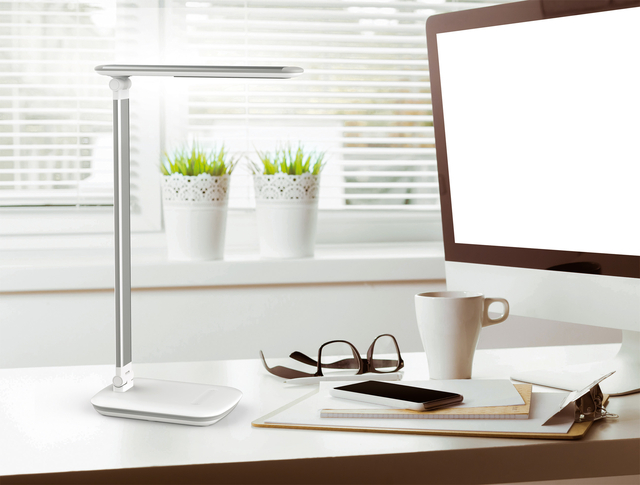 BUREAULAMP MAUL JAZZY MET USB POORT WIT