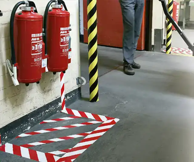 WAARSCHUWINGSSTAPE TESA 66MX50MM ROOD