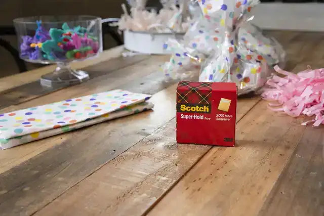 PLAKBAND SCOTCH 700 SUPER HOLD