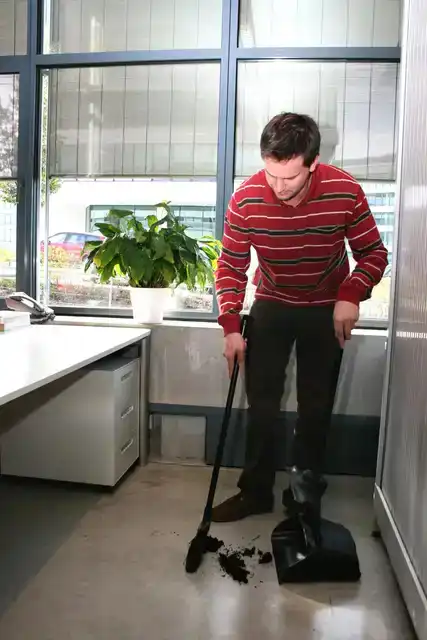 HANDVEGER RUBBERMAID EXEC LOBBY LANGE