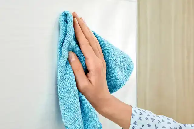 HANDDOEKHAAK TESA SMOOZ VERCHR ZELFKL